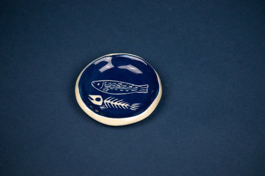 Live Fish Dead Fish 3.5"